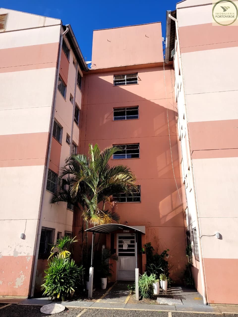 Apartamento de 2 dormitórios · Rubem Berta