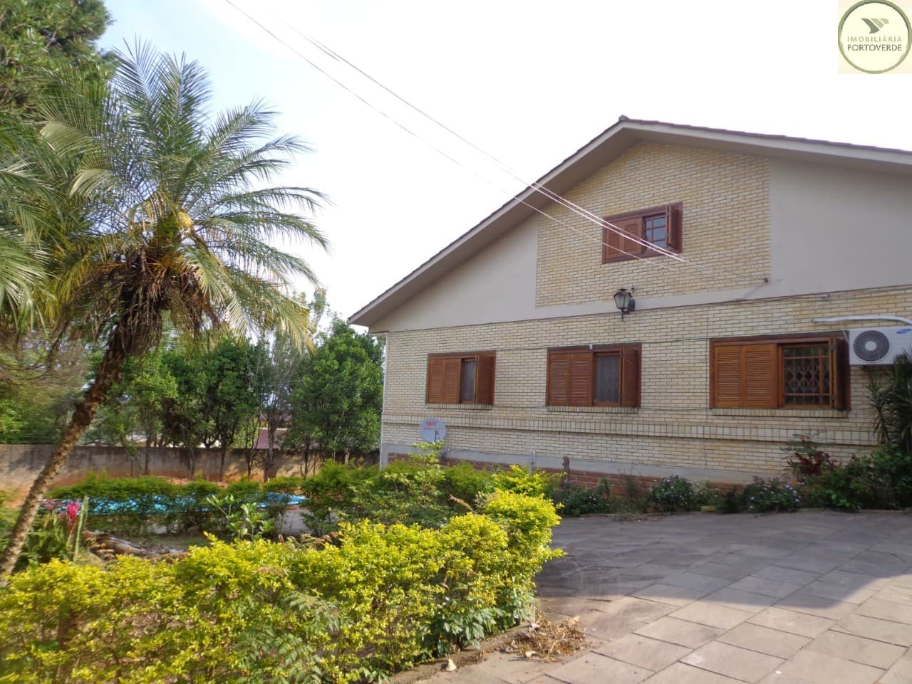 Casa de 2 dormitórios · Augusta